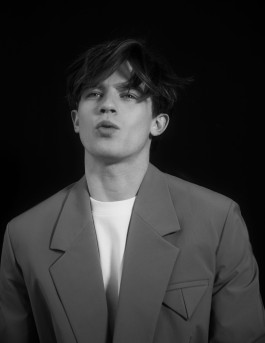  _DiIllerGlobal_Agency_ArtistRepresentation_Photography_Videography_Berlin_Germany_Milan_Italy_Globally