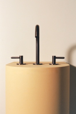 _DiIllerGlobal_Agency_ArtistRepresentation_Photography_Videography_Berlin_Germany_Milan_Italy_Globally