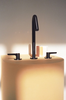 _DiIllerGlobal_Agency_ArtistRepresentation_Photography_Videography_Berlin_Germany_Milan_Italy_Globally