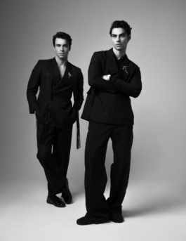  _DiIllerGlobal_Agency_ArtistRepresentation_Photography_Videography_Berlin_Germany_Milan_Italy_Globally