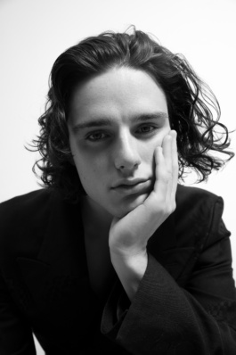 _DiIllerGlobal_Agency_ArtistRepresentation_Photography_Videography_Berlin_Germany_Milan_Italy_Globally