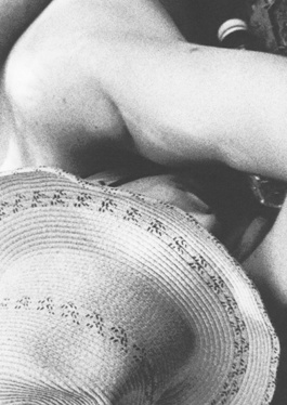 _DiIllerGlobal_Agency_ArtistRepresentation_Photography_Videography_Berlin_Germany_Milan_Italy_Globally